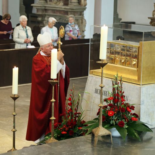 Weihbischof Ulrich Boom feierte im Kiliansdom einen Kiliani-Gottesdienst. 