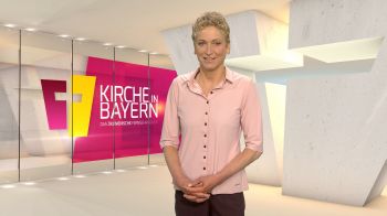 Bernadette Schrama moderiert das ökumenische Fernsehmagazin "Kirche in Bayern" am Sonntag, 25. April.