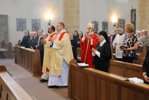 Für den Frieden in der Ukraine und in der Welt hat Bischof Dr. Franz Jung am Fest "Kreuzerhöhung" in der Franziskanerkirche gebetet.