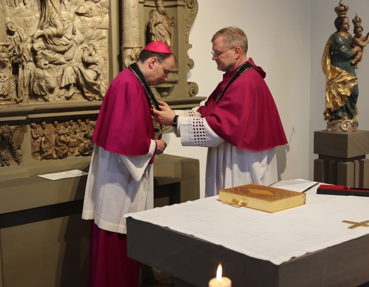 Installation und Einführung des neuen Dompropstes Weihbischof Paul Reder