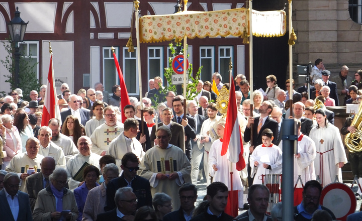 Fronleichnamsprozession in Aschaffenburg