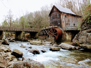 Mühle an einem Fluss