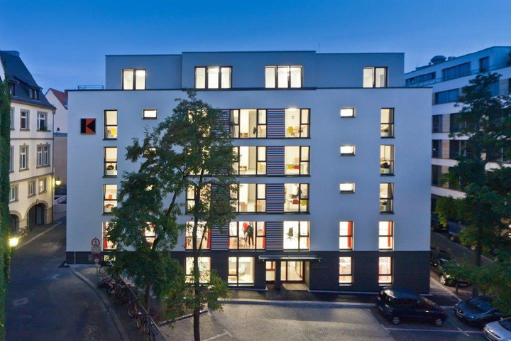 Kolping Jugendwohnheim Würzburg von der Seite 