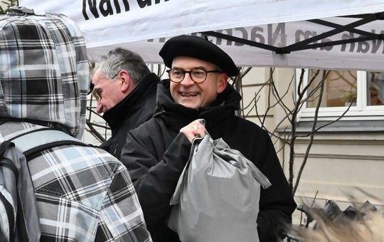 Andacht mit wohnsitz- und obdachlosen Menschen