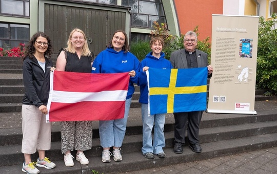 Zwei junge Erwachsene aus Unterfranken machen kirchliche Praktika in Schweden und Lettland