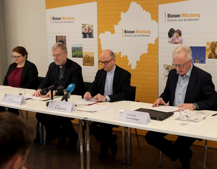 Pressekonferenz zum Missbrauchsgutachten