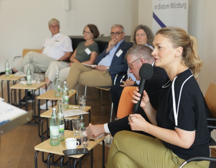 Podiumsdiskussion bei der Kiliani-Vollversammlung des Diözesanrats der Katholiken im Bistum Würzburg