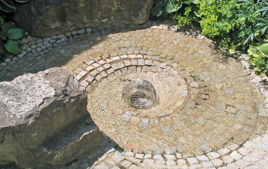 Schneckenförmiger Brunnen in Bad Neustadt