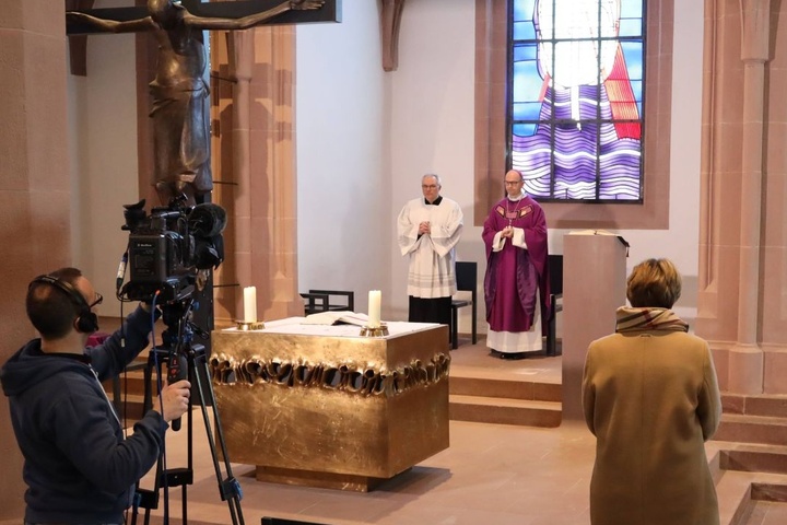 Gottesdienstübertragung aus dem Kiliansdom in Zeiten von Corona