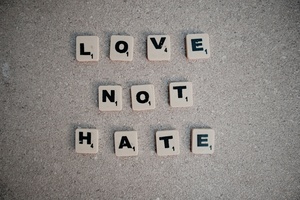 Love not hate - Liebe statt Hass